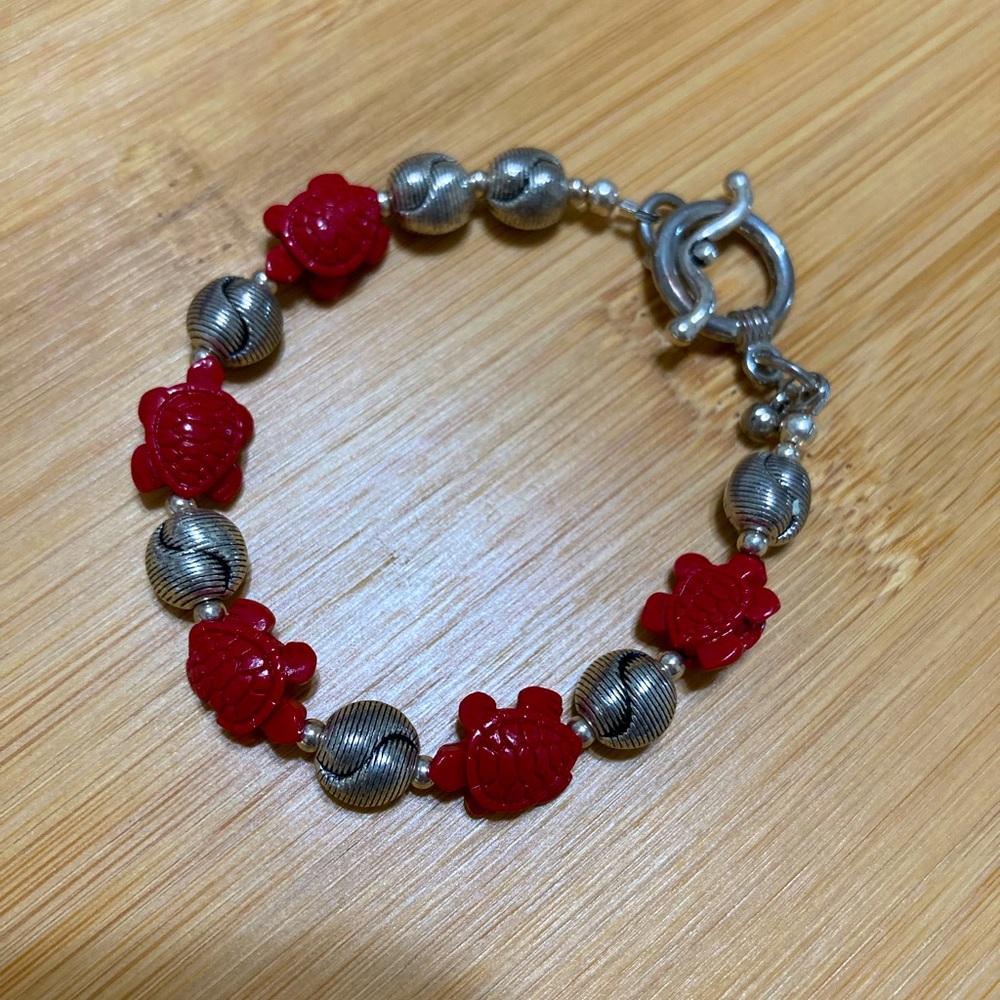 Turtle Charm Toggle bracelet ❤️